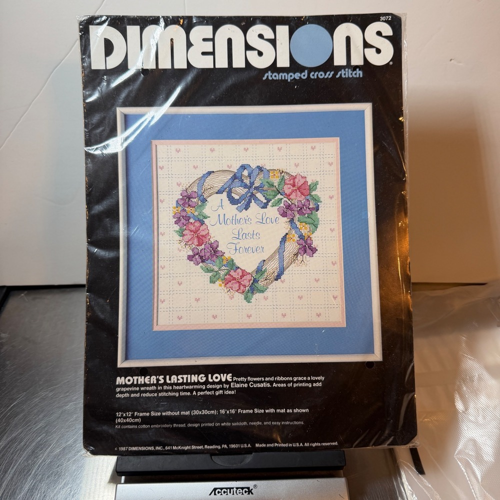 Dimensions Mother's Love Stamped Cross Stitch Kit 3072 Vintage 1987 Floral New